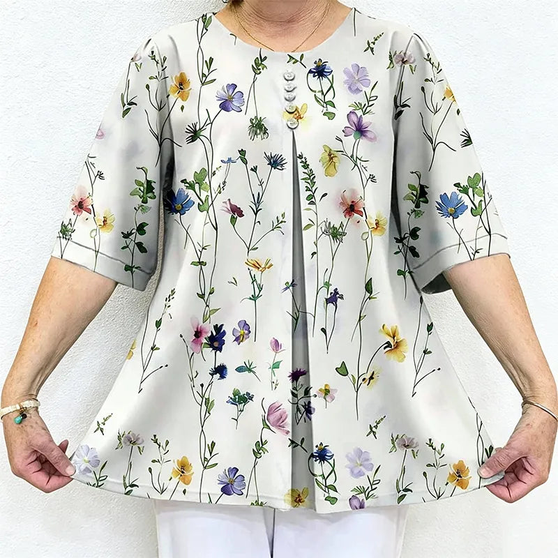 Ženski ljetni top – udoban, fleksibilan i ležeran, s elegantnim, uskim krojem.