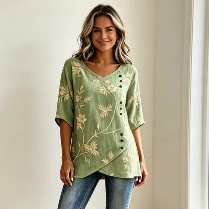 Vintage bluza od lana i pamuka s cvjetnim vezom, V-izrezom i asimetričnim dizajnom gumba, prozračan i mekan materijal, elegantan retro stil