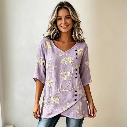 Vintage bluza od lana i pamuka s cvjetnim vezom, V-izrezom i asimetričnim dizajnom gumba, prozračan i mekan materijal, elegantan retro stil