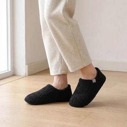 【36-45】Najpredávanejšie unisex zimné domáce papuče – mäkká podrážka, uzavretá päta, tiché, s pamäťovou penou