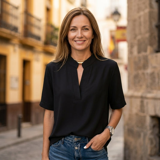 🌺【S-3XL】Blusa de mujer de gasa de color liso, con cuello alto, escote en V desabrochado y manga corta.