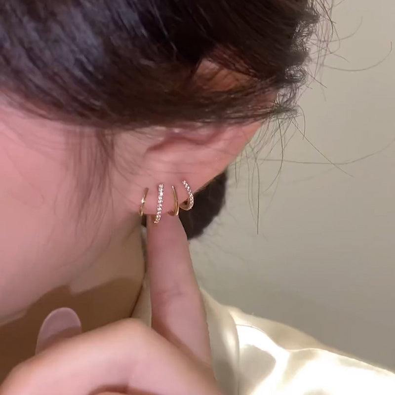 🎁💟【Plaćanje pouzećem】 💗【Hipoalergeno】 Visokokvalitetna tekstura, 925 srebro, višeslojne, izuzetne i moderne naušnic