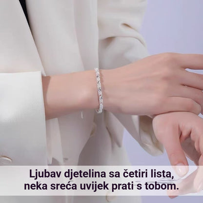 😀👉【Kupite jedan, dobijte jedan gratis, savršen izbor poklona】💖🍀Modna nova ženska narukvica od 925 srebra s djetelinom i četiri lista【50% popusta】