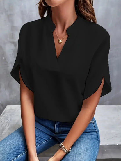 🌸👚【S-2XL】2026 Ležerna jednobojna svestrana majica s V-izrezom.