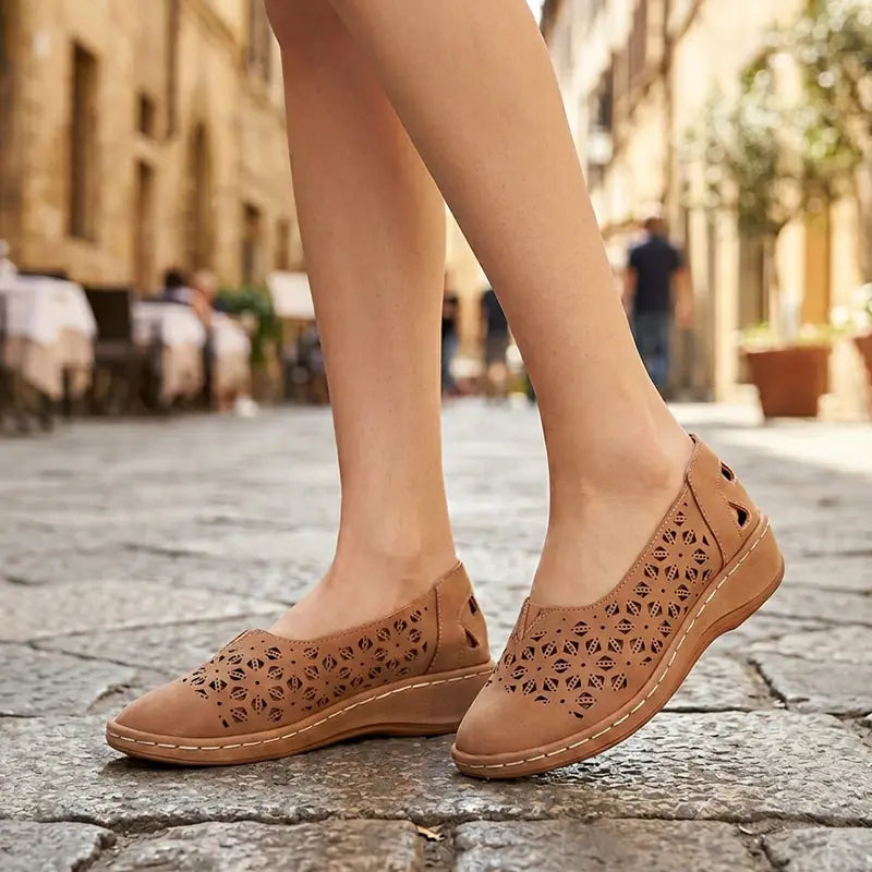 🥿 Ljetne natikače od prave kože – izrezane i prozračne, anatomski potplat na klin, 5 boja, veličine 35-43! ☀️✨