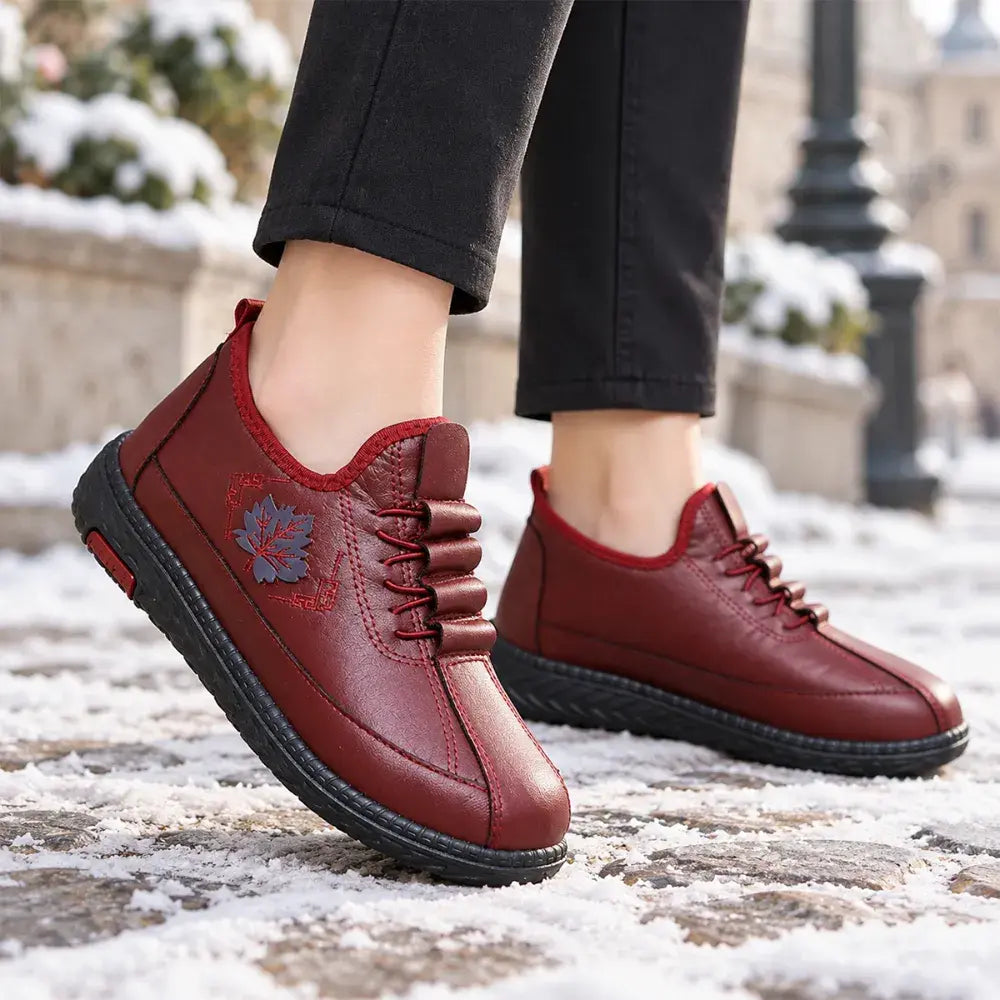【35 – 41】¡Calzado cálido con estampado de hojas de arce! ¡Mantén tus pies calientes incluso en invierno!