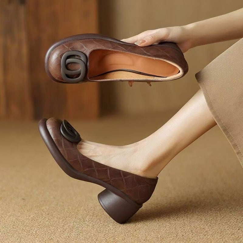 👠【35-40】2025 pantofi versatili din piele moale, la modă, de 4 cm, cu toc gros retro și vârf rotund-3983409